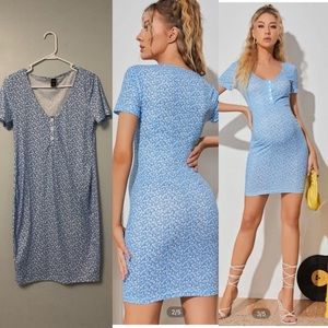 SHEIN Med. Maternity Buttoned Front Ditsy Floral Dress